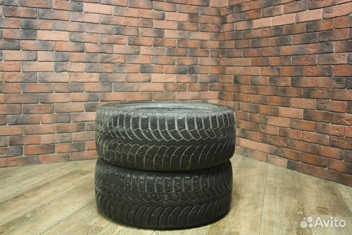 Bridgestone Blizzak Spike-01 225/50 R17