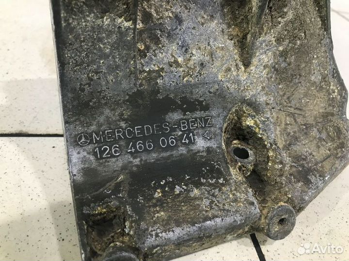 Кронштейн компрессора кондиционера