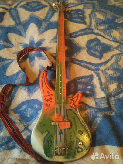 Басс гитара 4 струны