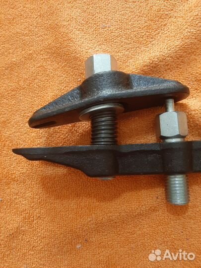 Съемник рулевых наконечников и шаровых опор