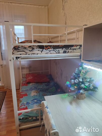 Двухъярусная кровать металлическая бу