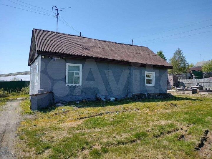 Дом 50,3 м² на участке 13,7 сот.