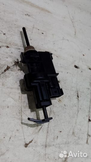 Актуатор замка крышки бензобака Renault Megane 3