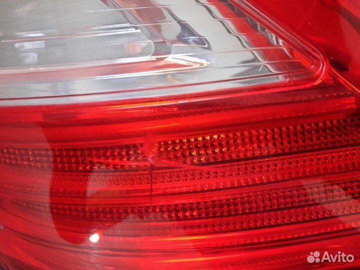 Фонарь наружный задний правый Mercedes Benz Ml