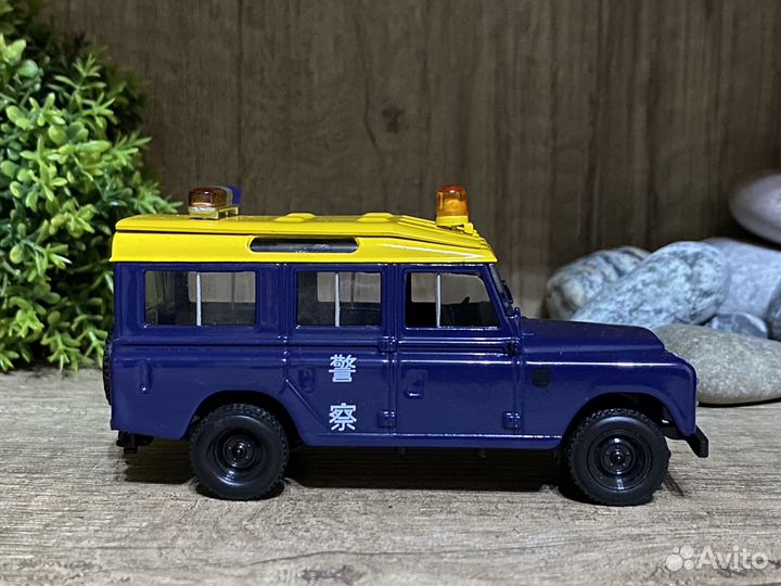 Модель автомобиля Land Rover Police