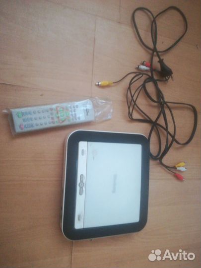 DVD плеер Elenberg 2401