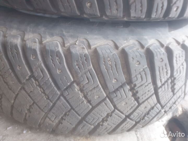Goodyear UltraGrip 2.25/65