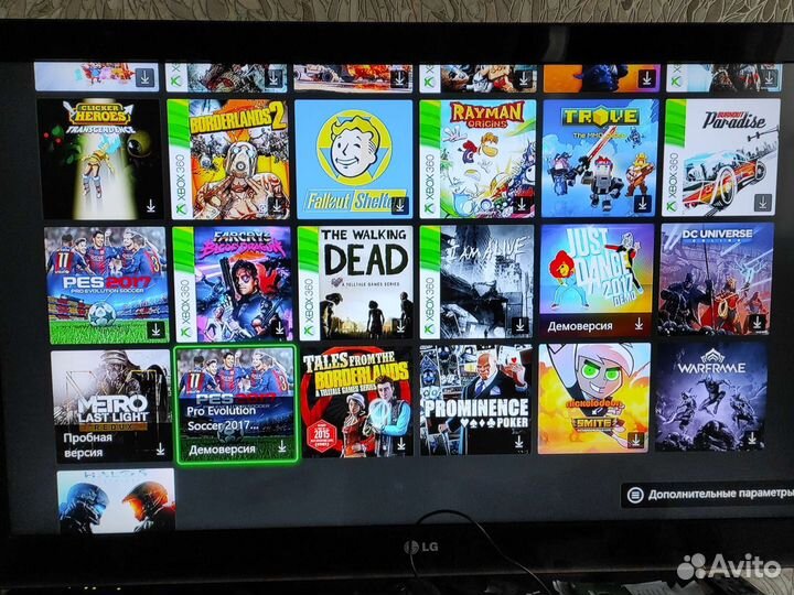 Xbox one S 1000 гб + 400 игр