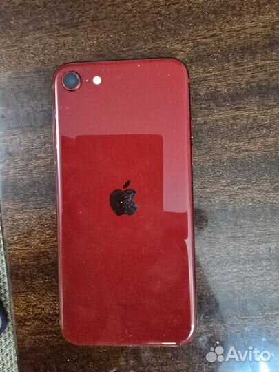 iPhone SE, 128 ГБ