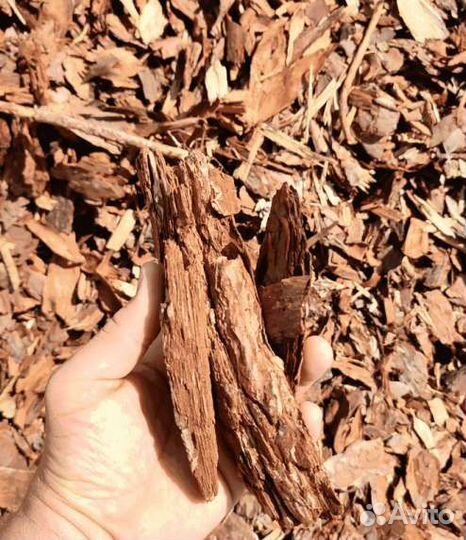 Сосновая мульча фракции от 10 до 20 см в мешках 50