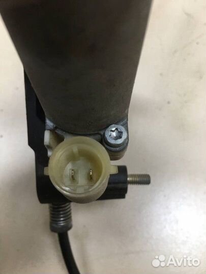 Стеклоподъемник электрический передний левый