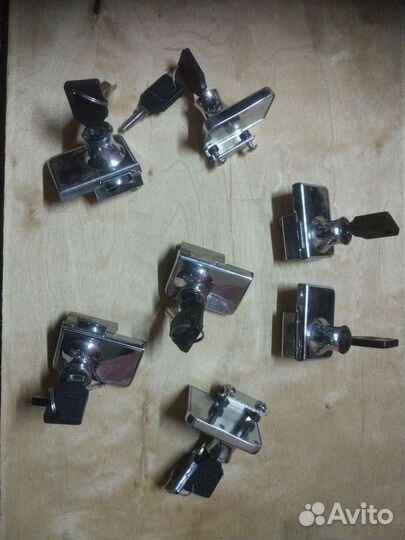 Замок для стеклянной двери