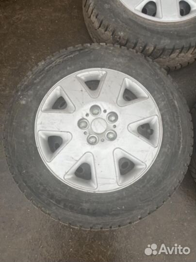 215/65 R16 Nokian Hakkapeliitta 7 Зима Штампованные R16 pсd:5x114.3 ет:40 DIA:66.1