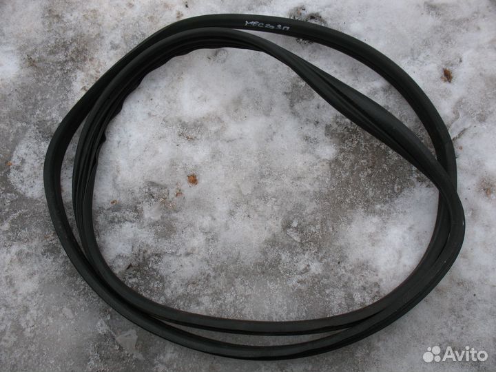 Седан задний правый уплотнитель Renault Megane 2