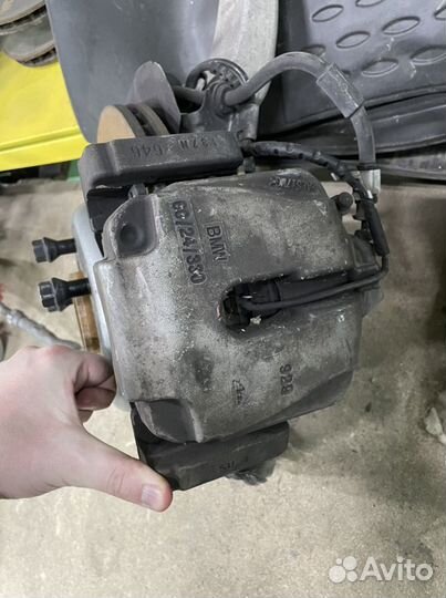 Тормоза передние BMW 528 F10