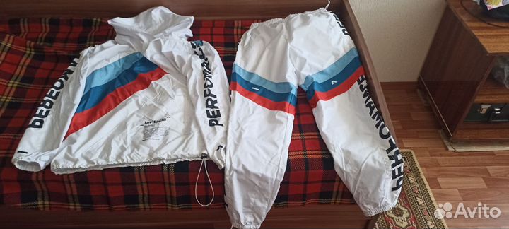 Спортивный костюм levitacia