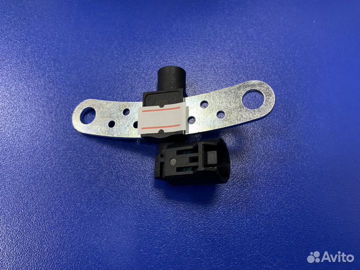 Датчик коленвала Рено Логан Сандеро Ларгус