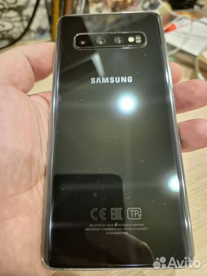 Samsung Galaxy S10, 8/128 ГБ