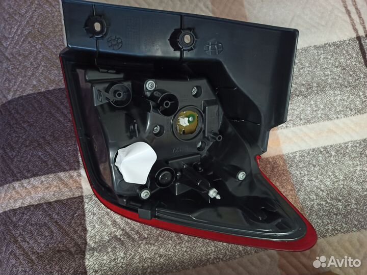 Фонарь задний левый в крыло на Мицубиси ASX 2012г