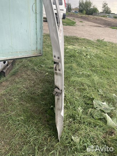 Дверь мазда бонго правая