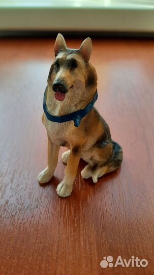 Коллекционные фигурки и картины из крошки янтаря