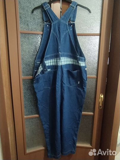 Комбинезон джинсовый