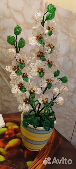 Орхидея из бисера
