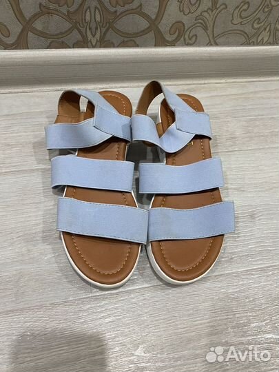 Сандалии для девочки