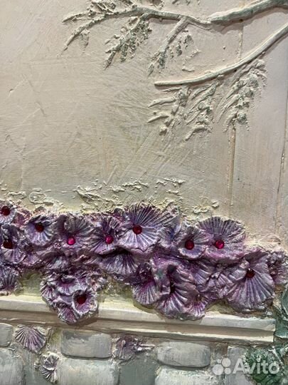 Барельеф Павлин. Ручная работа из гипса