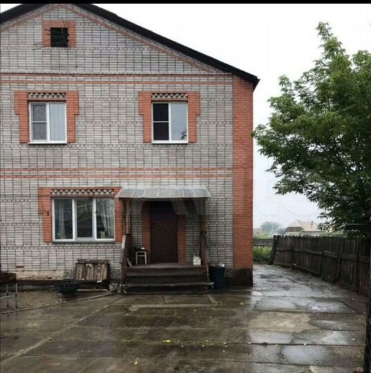 Коттедж 338 м² на участке 13 сот.