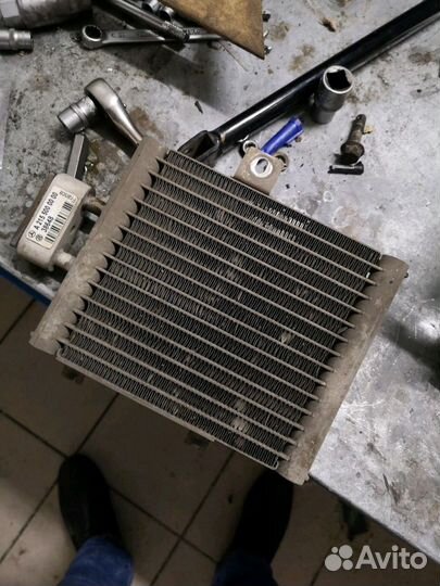 Радиатор гидро подвески abc w215 w220