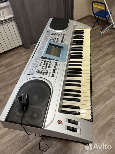 Синтезатор supra SKB 611