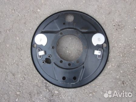 Щит тормоза 3307 зад. лев. (суппорта)