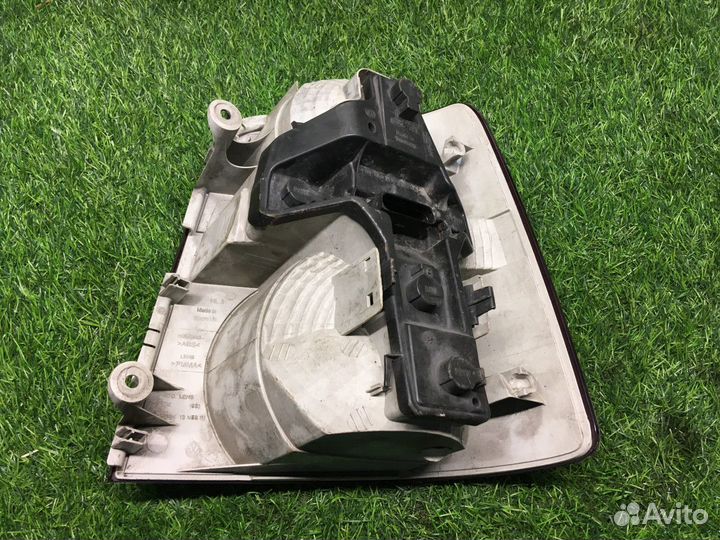 Фонарь задний левый VW Touran 2003-2010