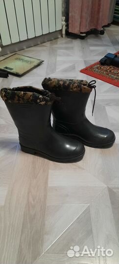 Резиновые сапоги
