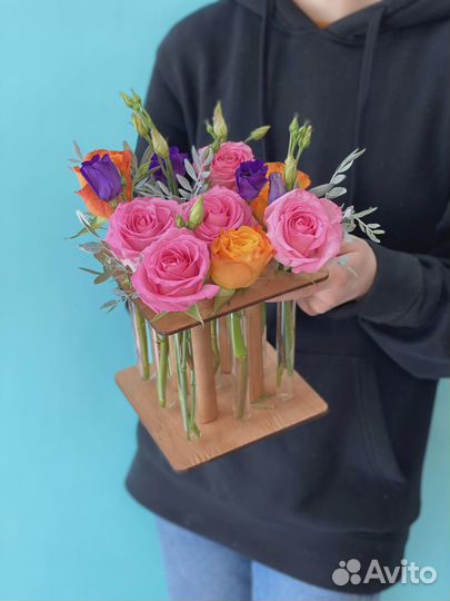 Композиция в пробирках 