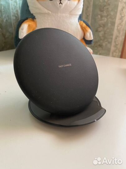 Беспроводная зарядка и док-станция samsung