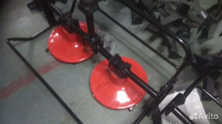 Продаю роторную косилку