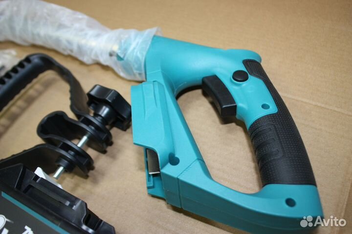 Триммер новый садовый Аккумуляторный Макита