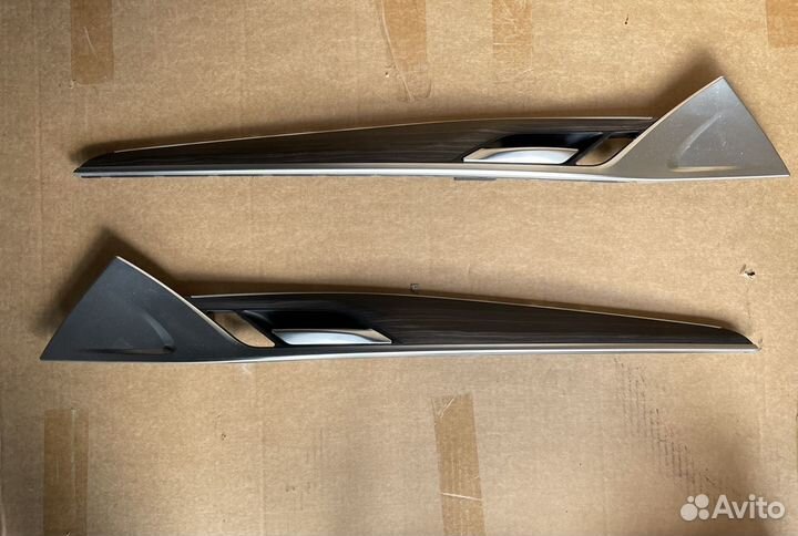 Накладки дверей передние BMW G30