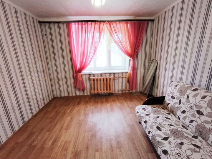 Комната 13 м² в 8-к., 7/9 эт.