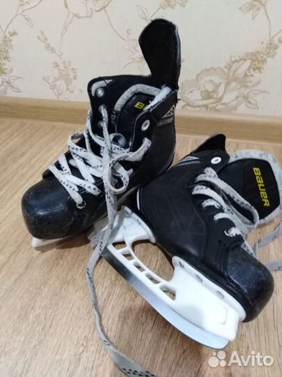 Хоккейные коньки bauer