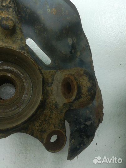 Кулак поворотный передний правый Toyota Corolla