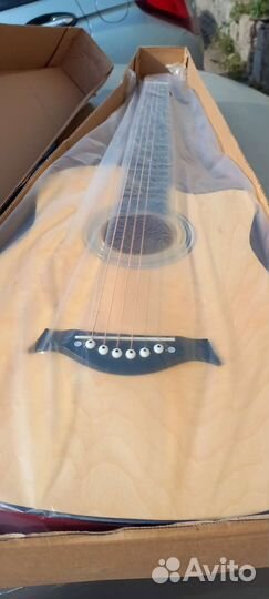 Гитара новая