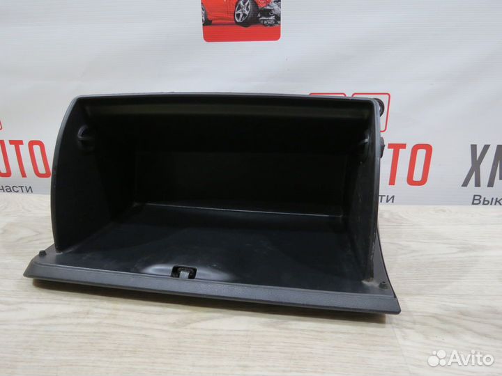 Бардачок Kia Rio 3