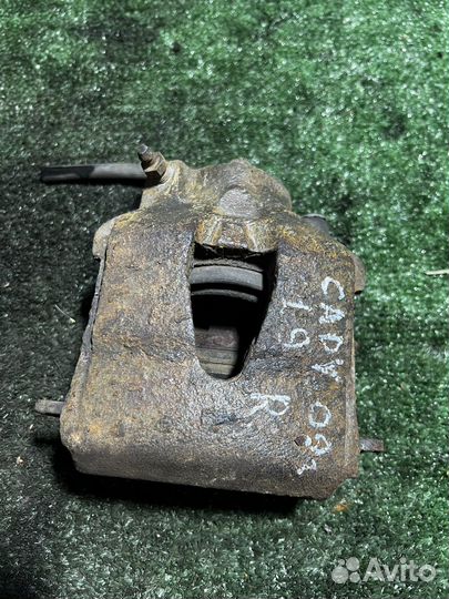 Суппорт задний правый Volkswagen Caddy 3 1.9