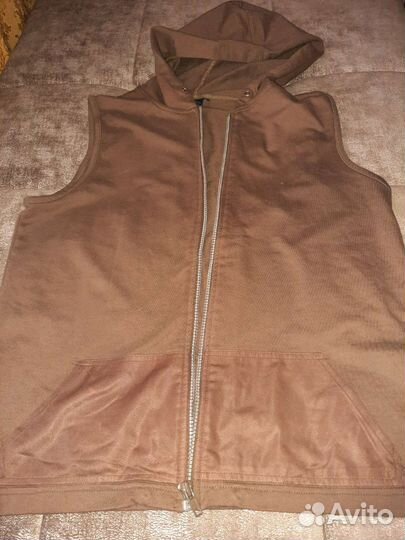 Жилетка х/б с капюшоном на молнии с карманами