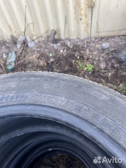 Yokohama dB Decibel E70 215/55 R17 93V