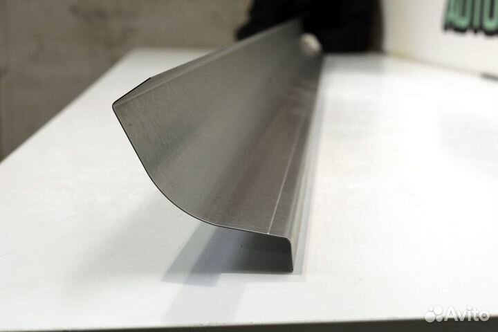 Порог правый Toyota Hightlander 1 ремонтный