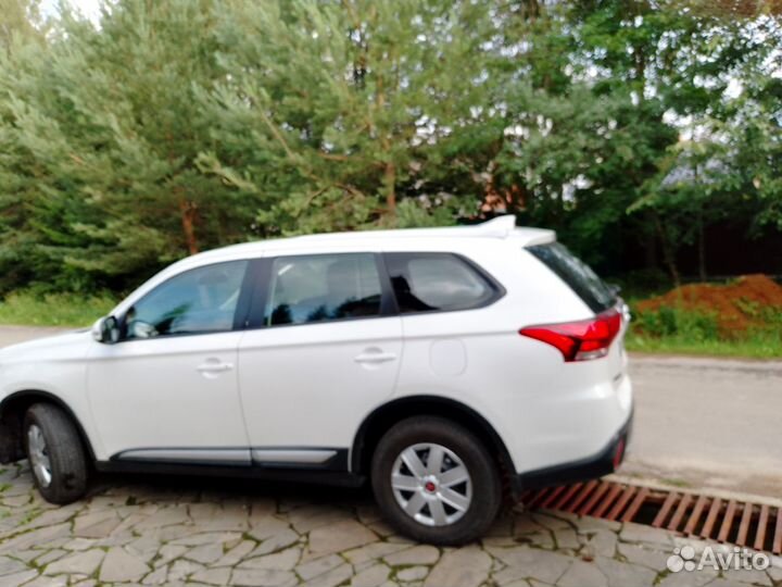 Mitsubishi Outlander 2.0 CVT, 2017, 86 800 км